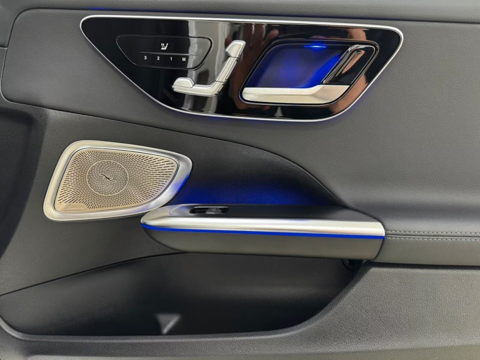 Mercedes-Benz C 300de Avantgarde - foto 17