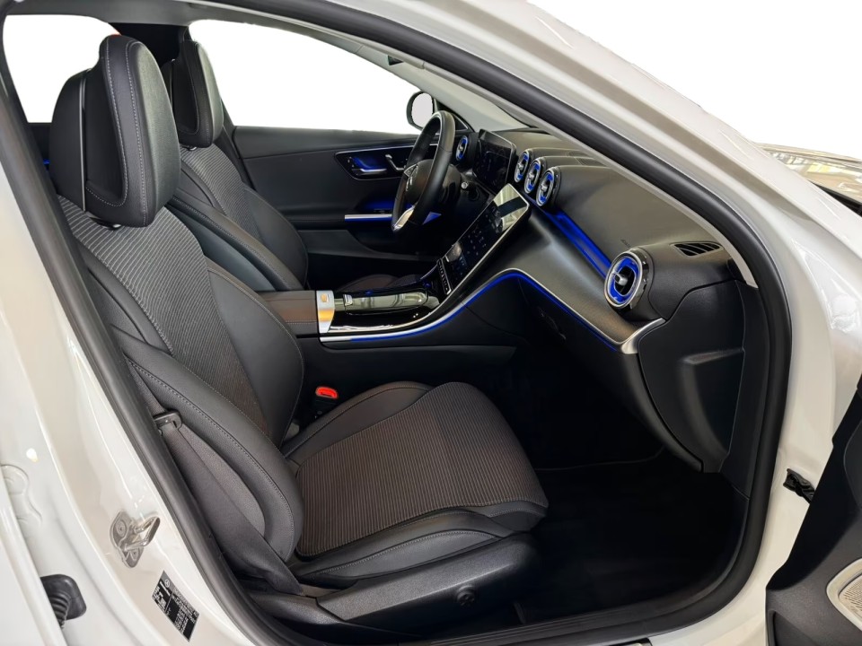 Mercedes-Benz C 300de Avantgarde - foto 10