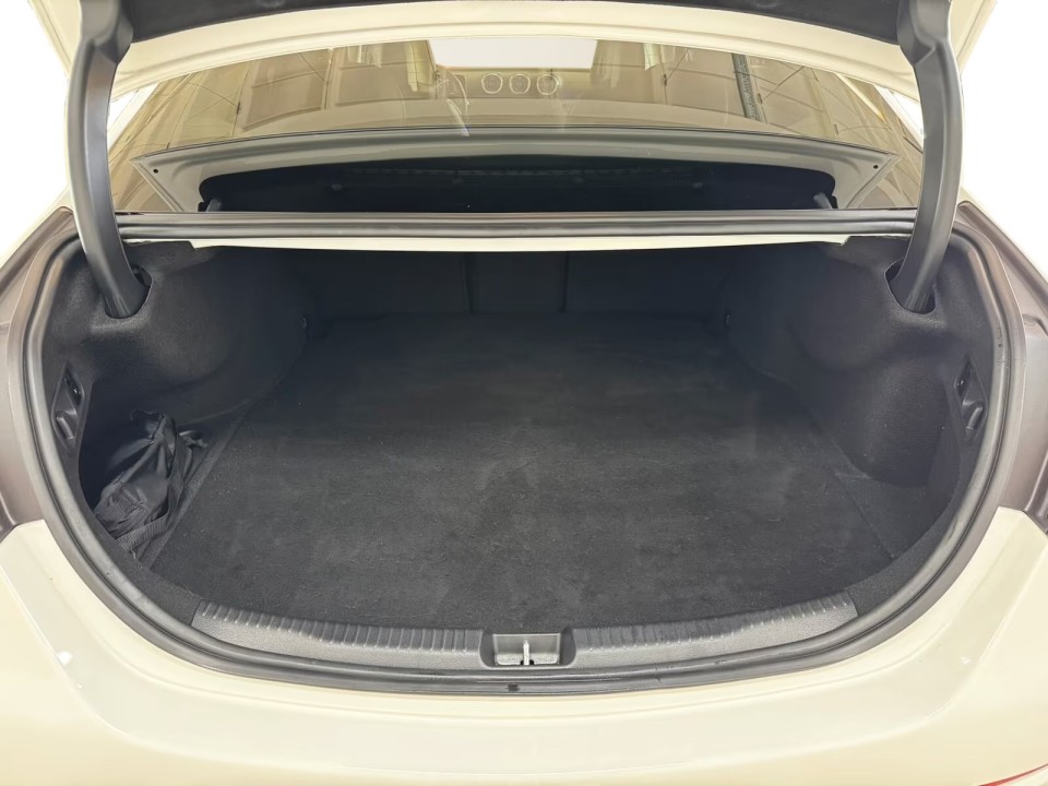 Mercedes-Benz C 300de Avantgarde - foto 22