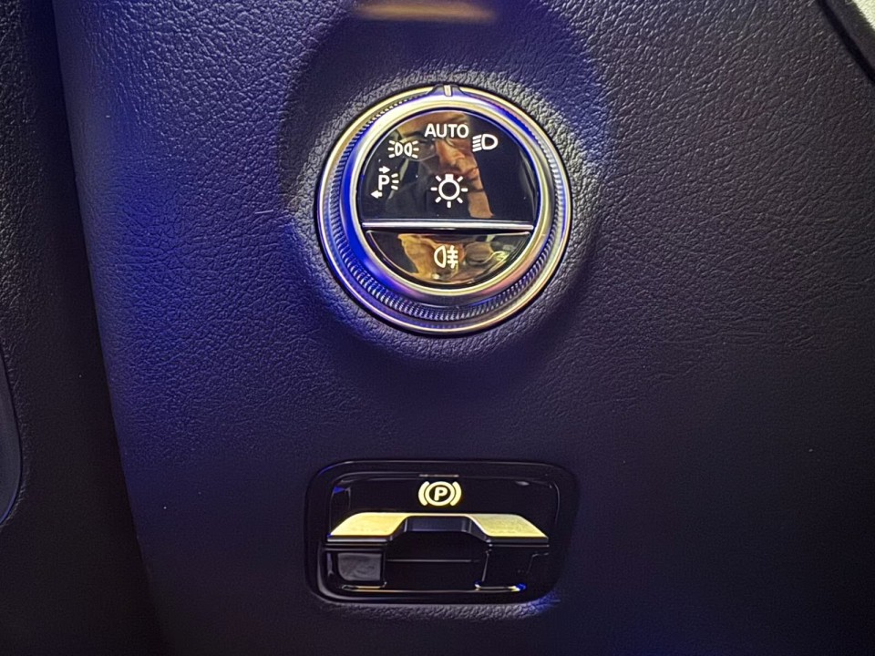 Mercedes-Benz C 300de Avantgarde - foto 18