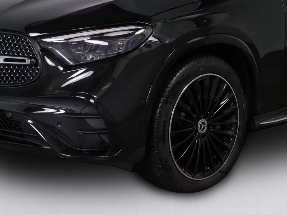 Mercedes-Benz GLC Coupé Mercedes-Benz GLC Coupe 300 4MATIC AMG Line - foto 8