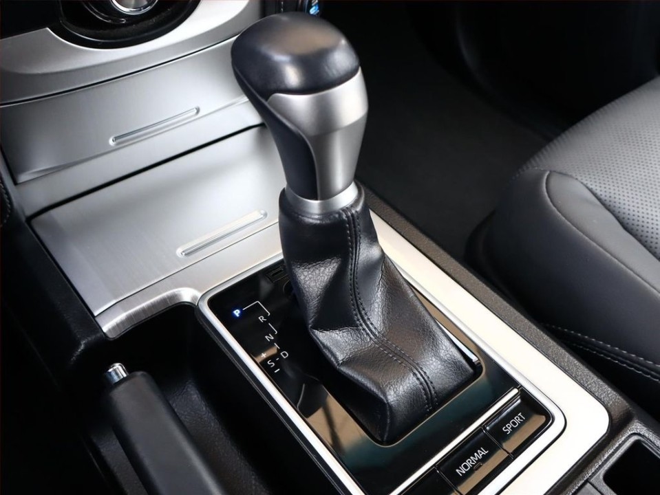Toyota Land Cruiser 2.8 - foto 13