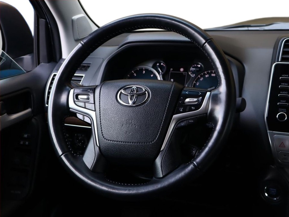 Toyota Land Cruiser 2.8 - foto 12