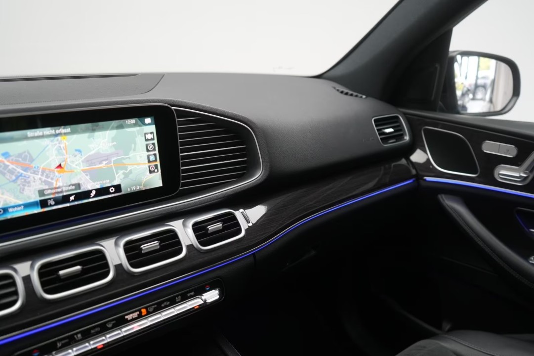 Mercedes-Benz GLE 300d 4MATIC - foto 23