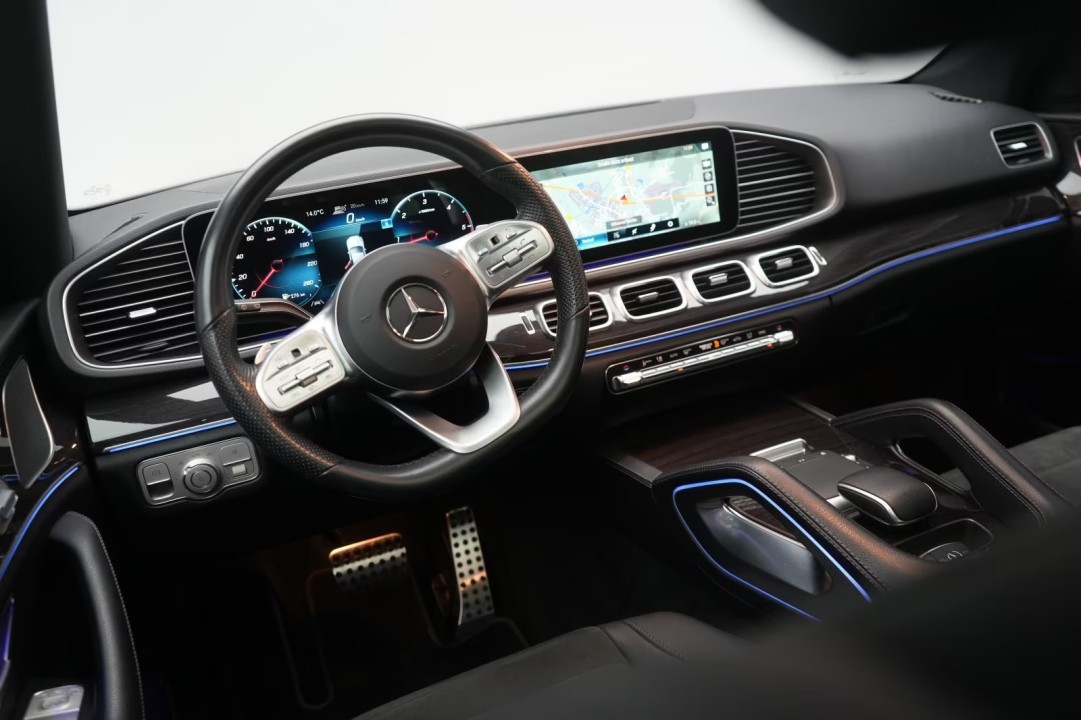 Mercedes-Benz GLE 300d 4MATIC - foto 8