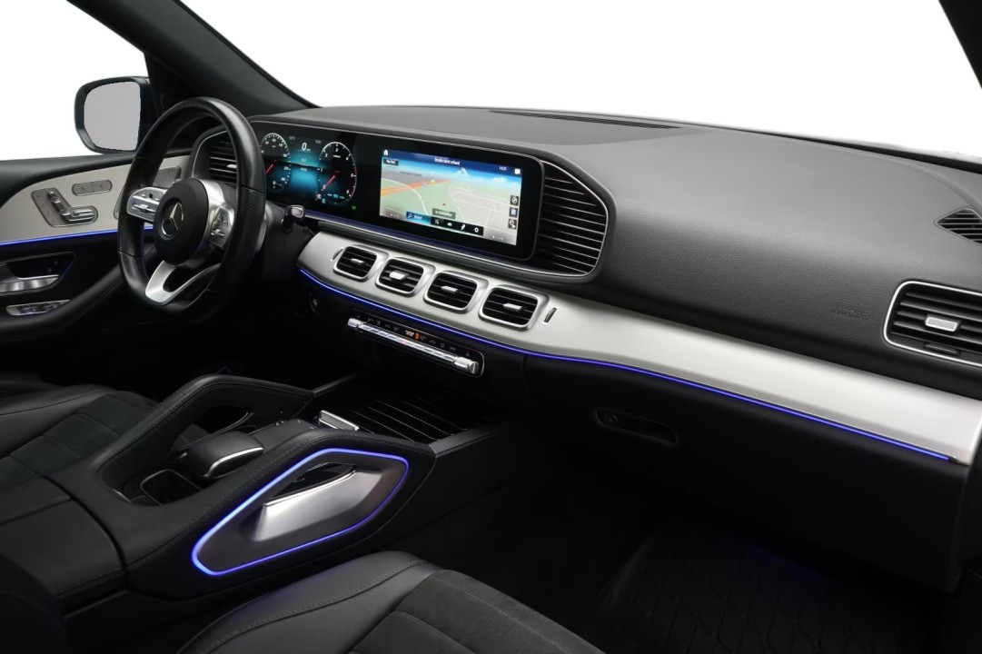 Mercedes-Benz GLE 300d 4MATIC AMG Line - foto 11