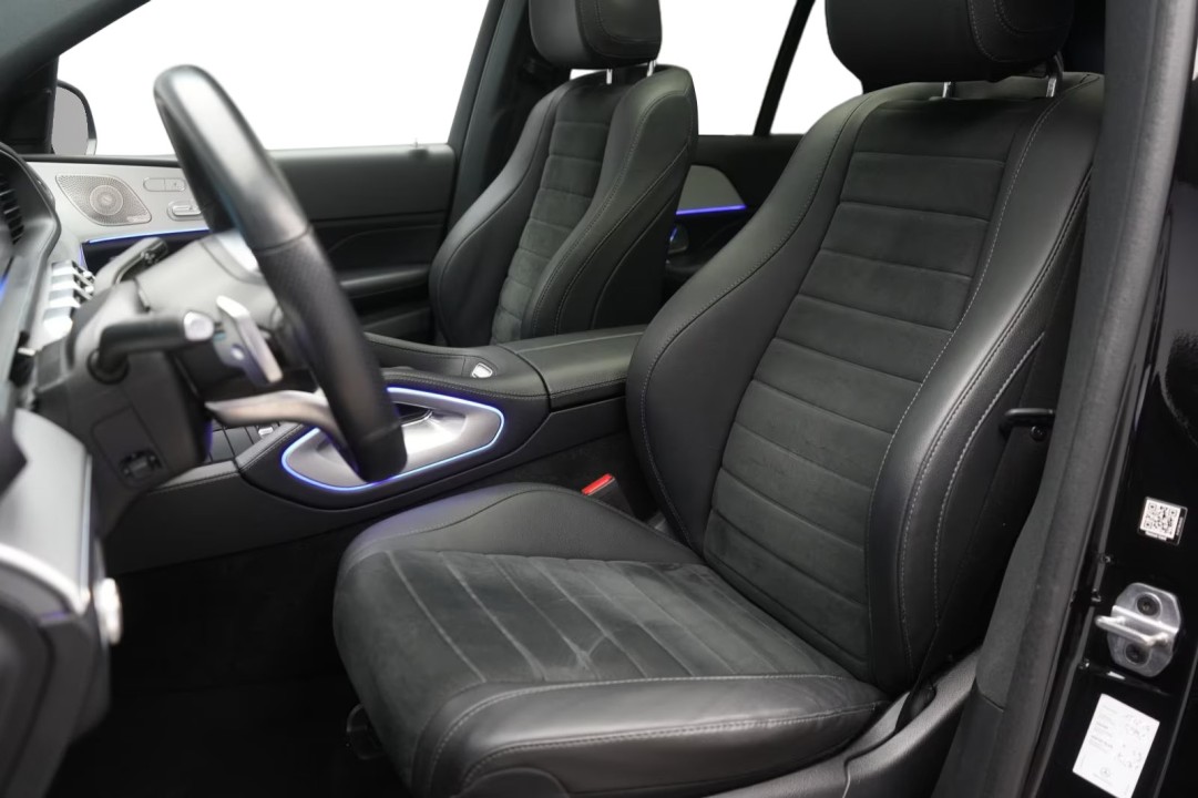 Mercedes-Benz GLE 300d 4MATIC AMG Line - foto 8