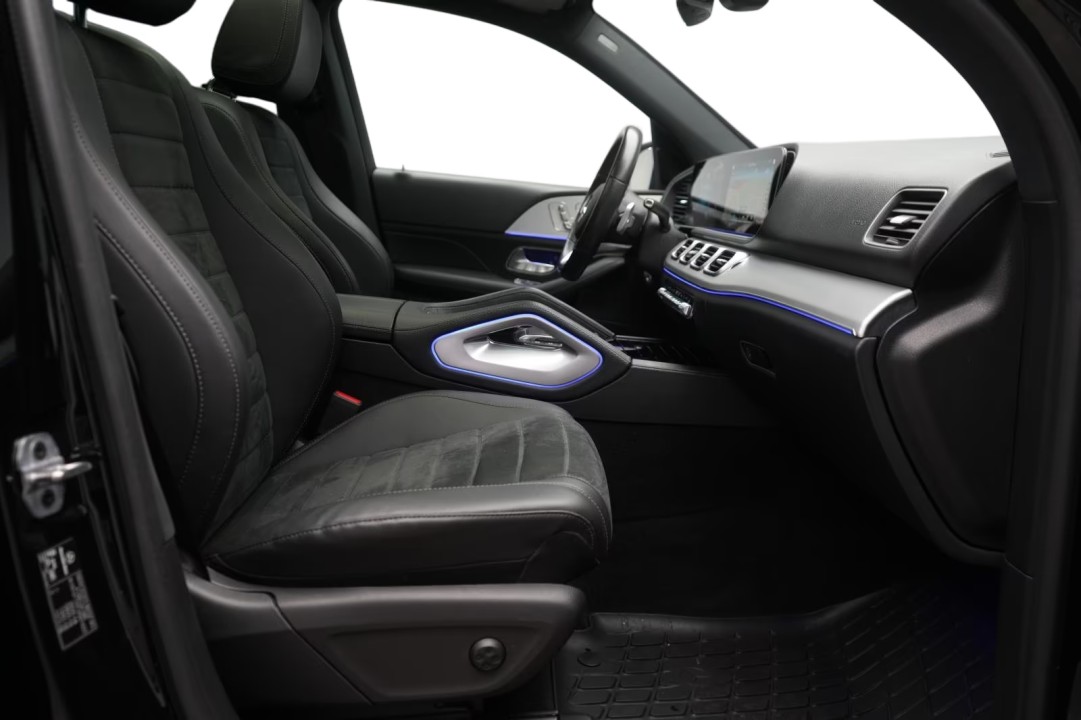 Mercedes-Benz GLE 300d 4MATIC AMG Line - foto 10