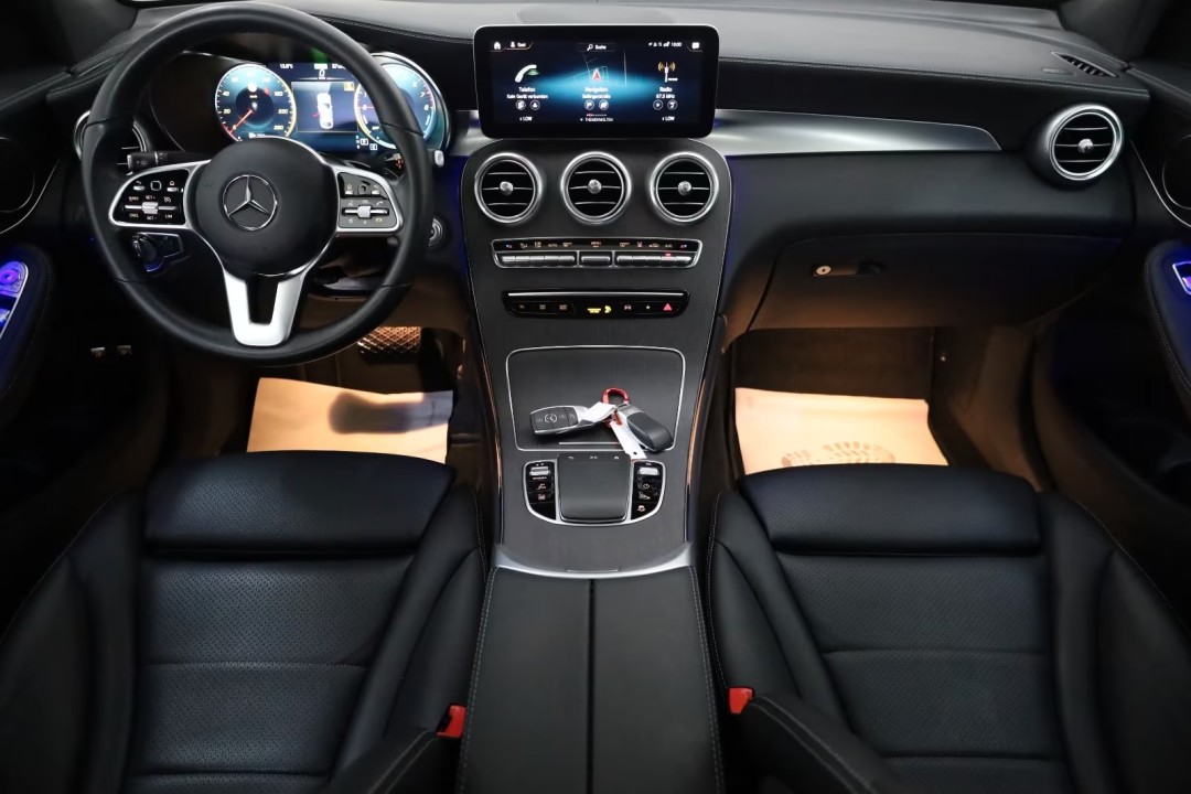 Mercedes-Benz GLC Coupé 300e 4MATIC - foto 11