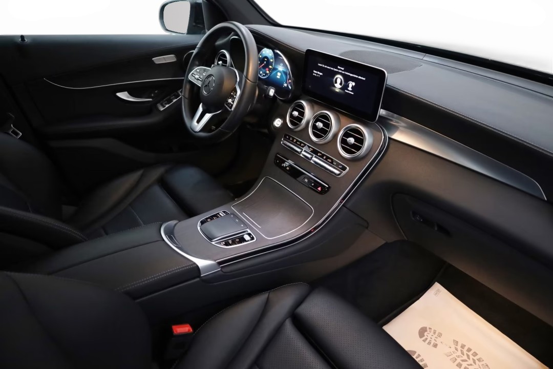Mercedes-Benz GLC Coupé 300e 4MATIC - foto 14