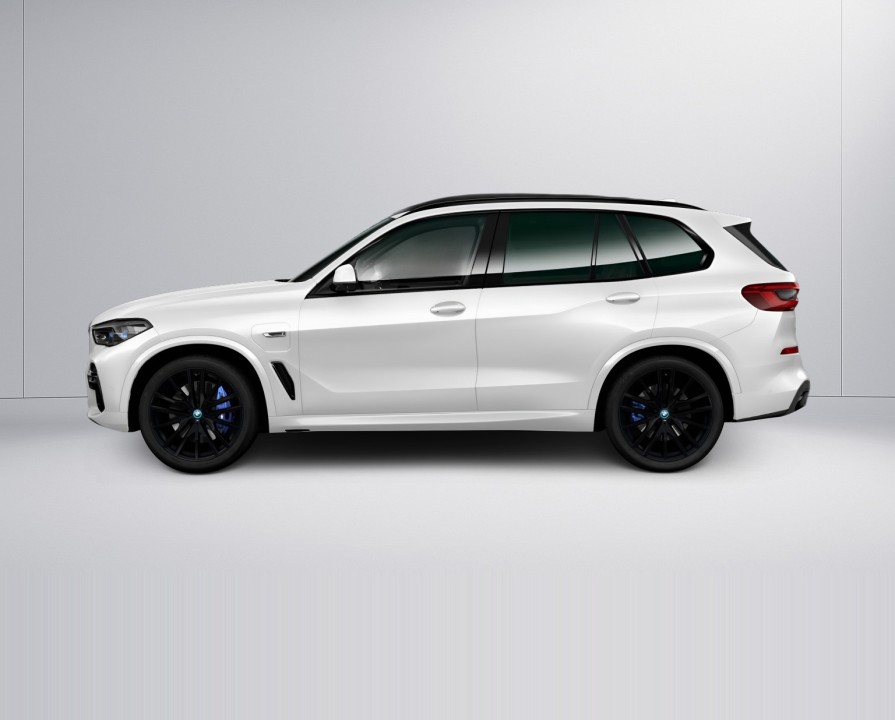 BMW X5 xDrive45e (3)