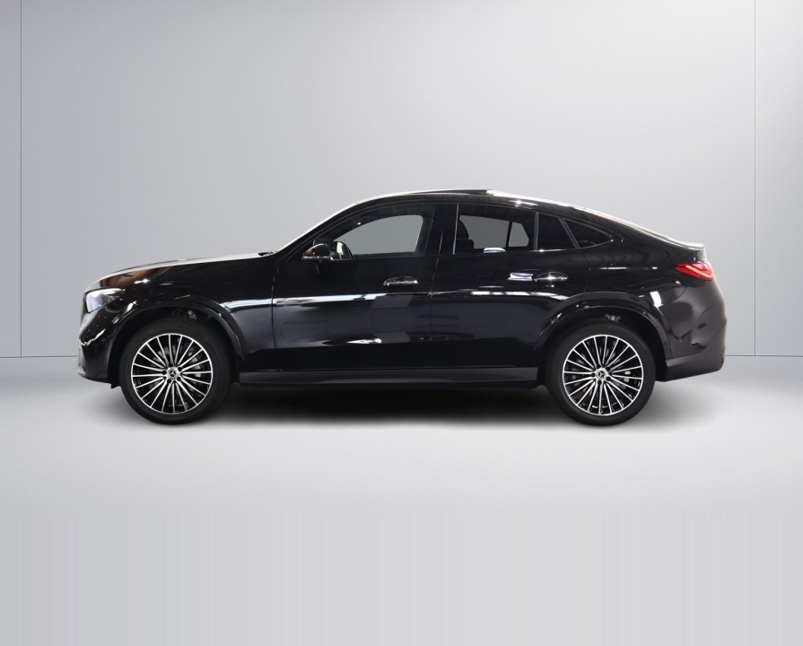 Mercedes-Benz GLC Coupé300e 4MATIC AMG - foto 6