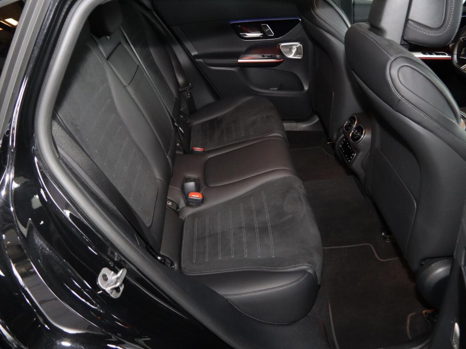 Mercedes-Benz GLC Coupé300e 4MATIC AMG - foto 17