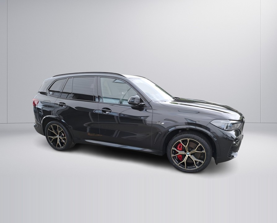 BMW X5 xDrive45e M-Sport (2)