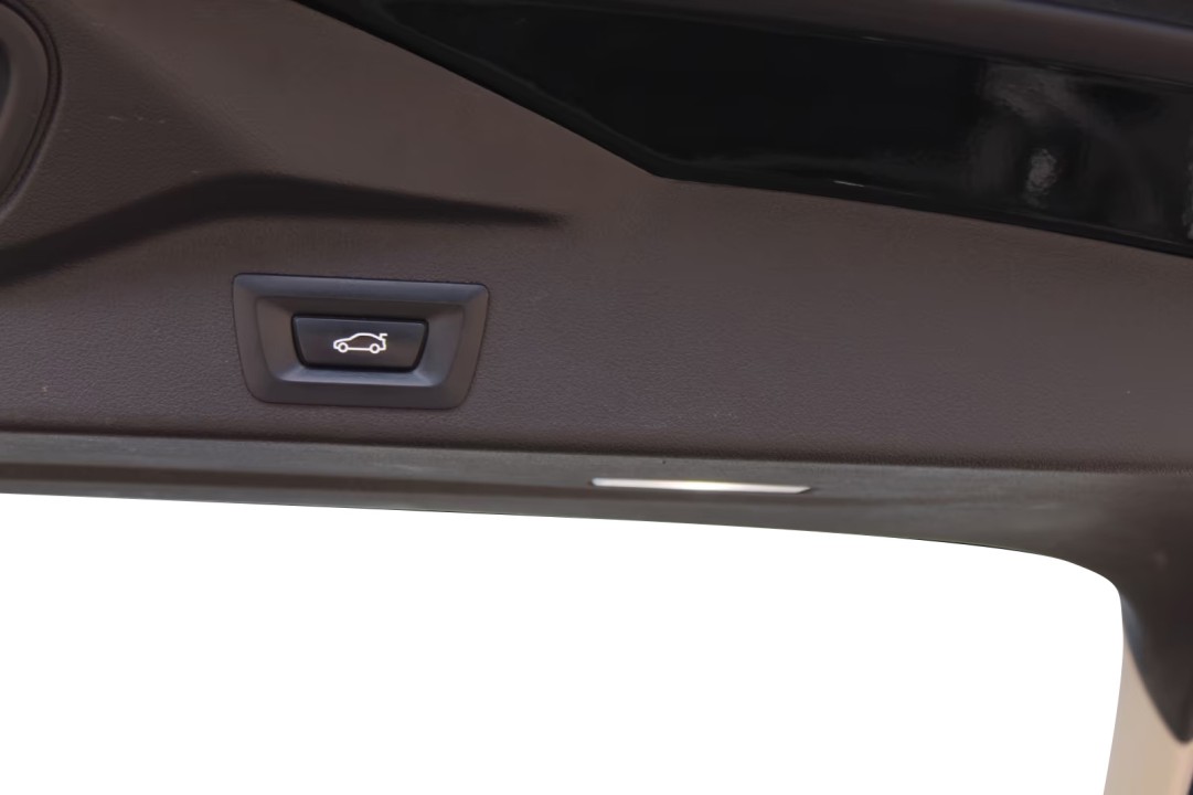 BMW X5 xDrive40i - foto 16