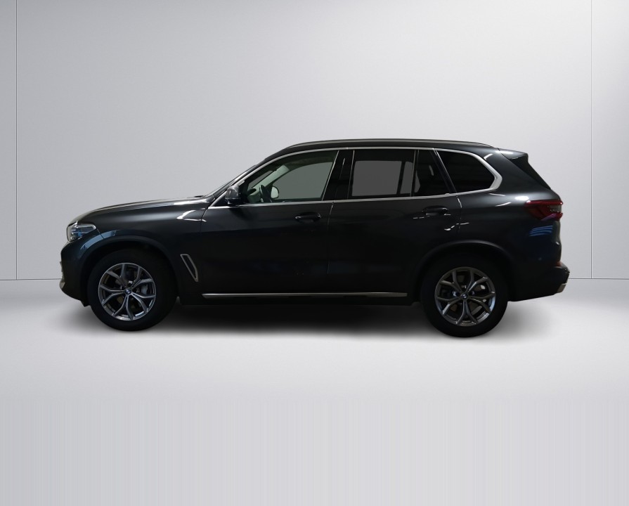 BMW X5 xDrive40i xLine (3)