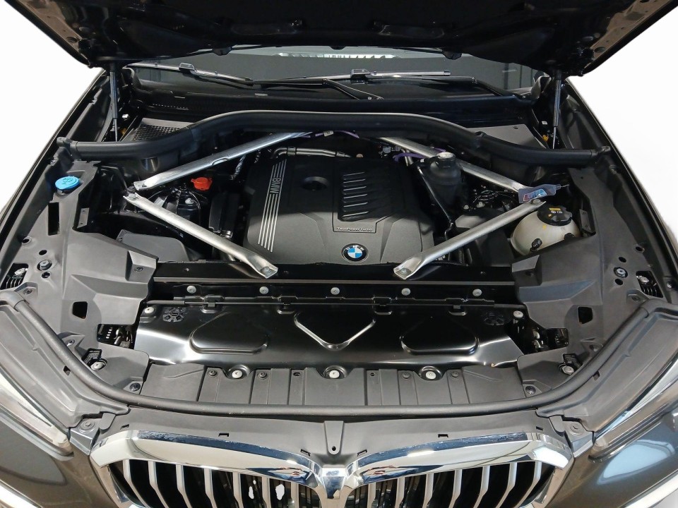 BMW X5 xDrive40i xLine - foto 11