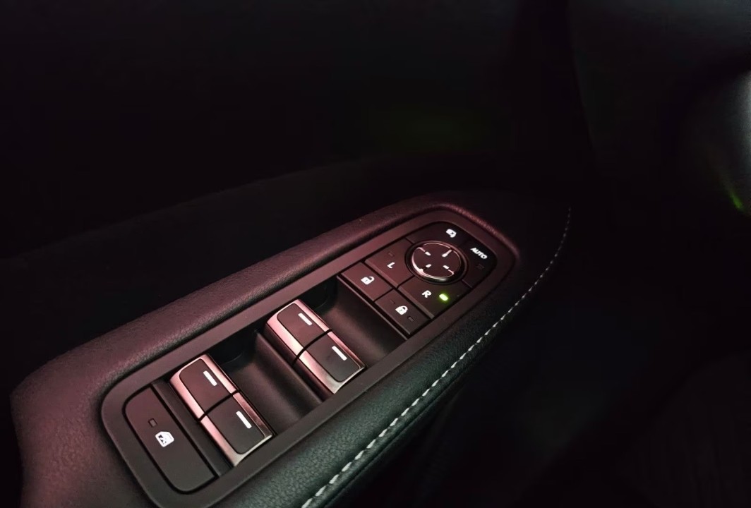 Lexus Seria RX 350h AWD F-Sport - foto 22