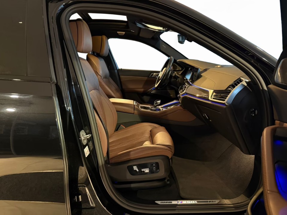 BMW X6 M50i - foto 10