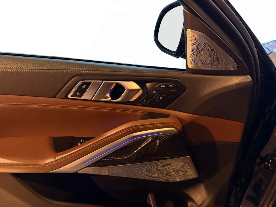 BMW X6 M50i - foto 16