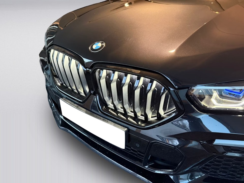 BMW X6 M50i - foto 22