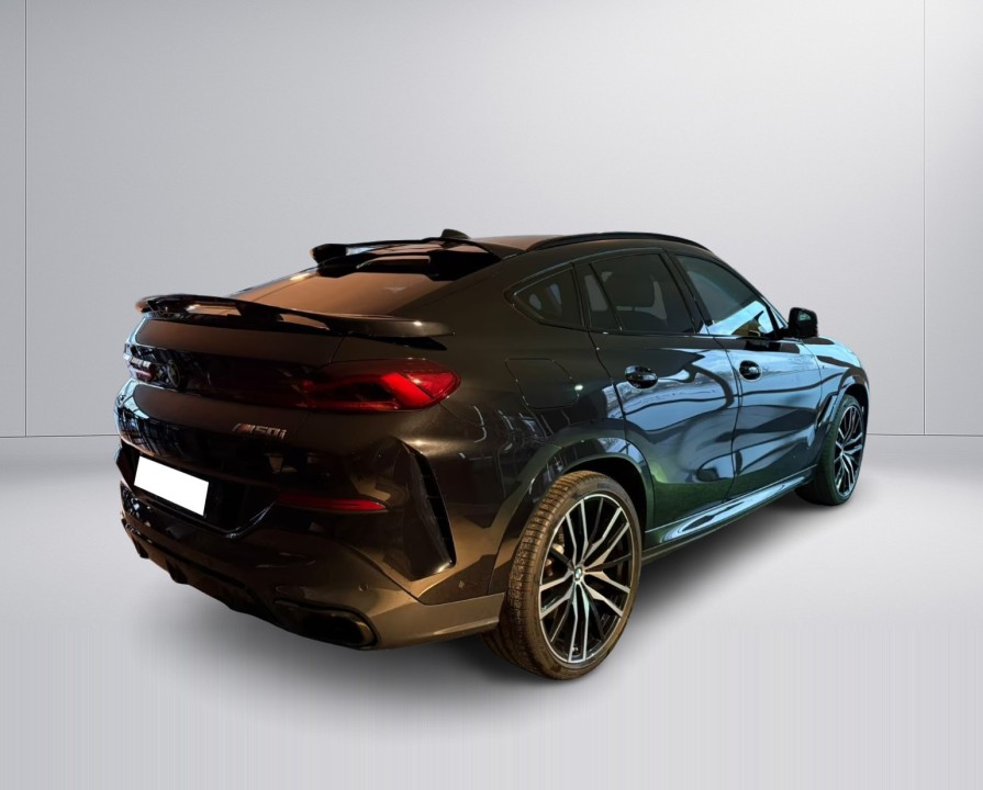 BMW X6 M50i (3)
