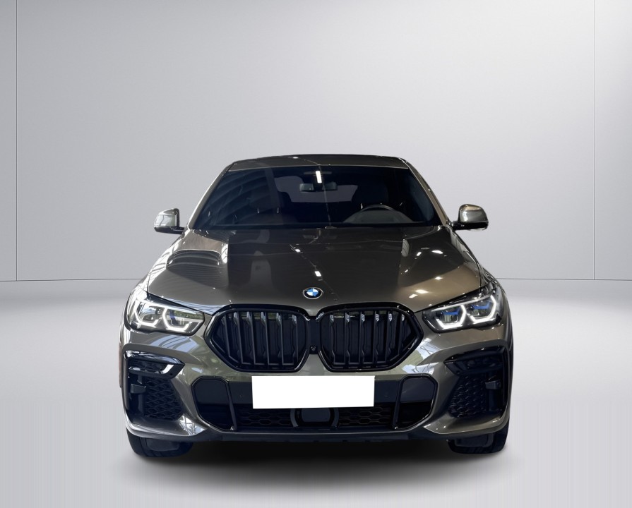 BMW X6 xDrive40i M-Sport (2)