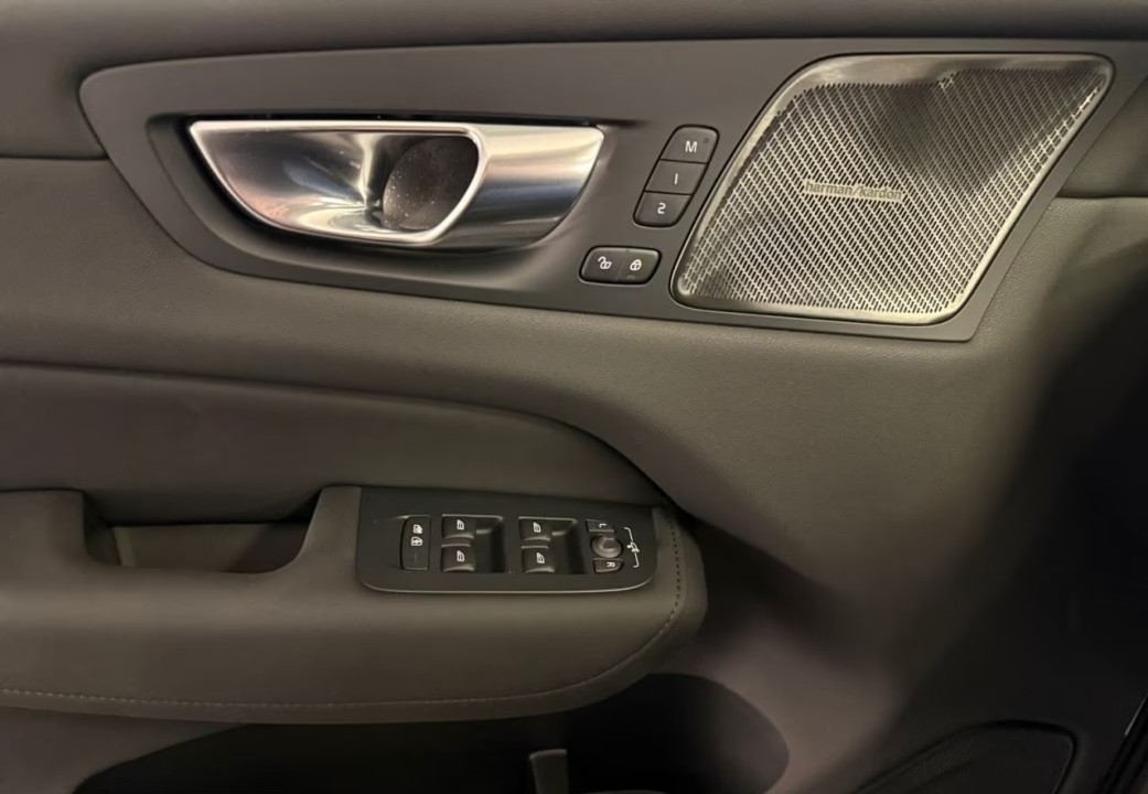 Volvo XC 60 T6 Recharge AWD Plus Bright - foto 25