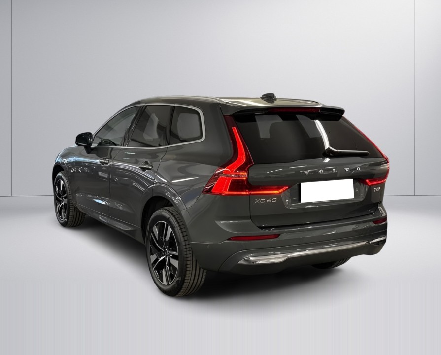 Volvo XC 60 T6 Recharge AWD Plus Bright (3)