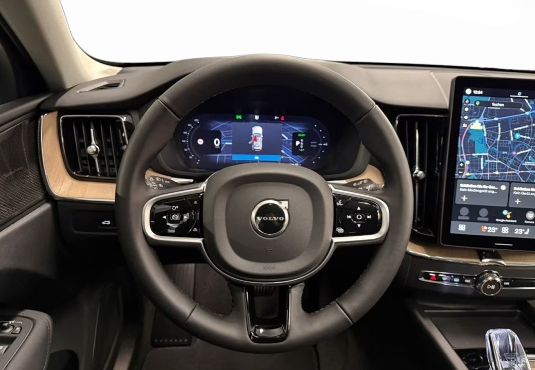 Volvo XC 60 T6 Recharge AWD Plus Bright (5)
