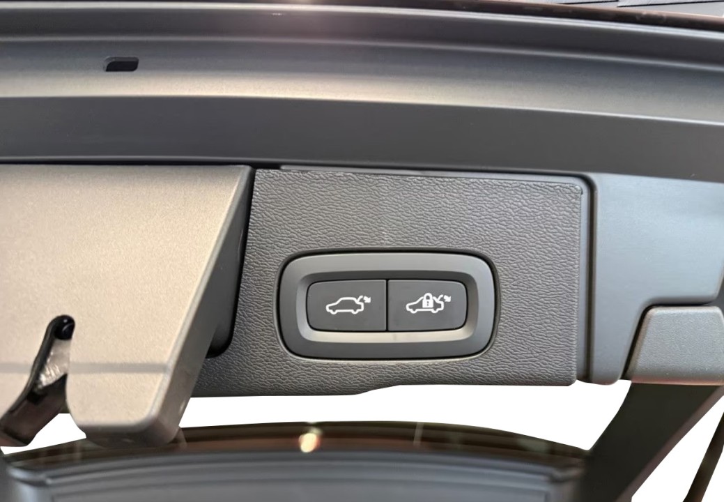 Volvo XC 60 T6 Recharge AWD Plus Bright - foto 27