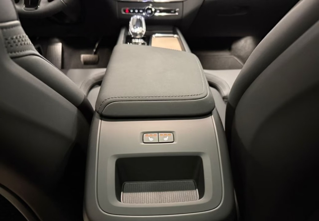 Volvo XC 60 T6 Recharge AWD Plus Bright - foto 22