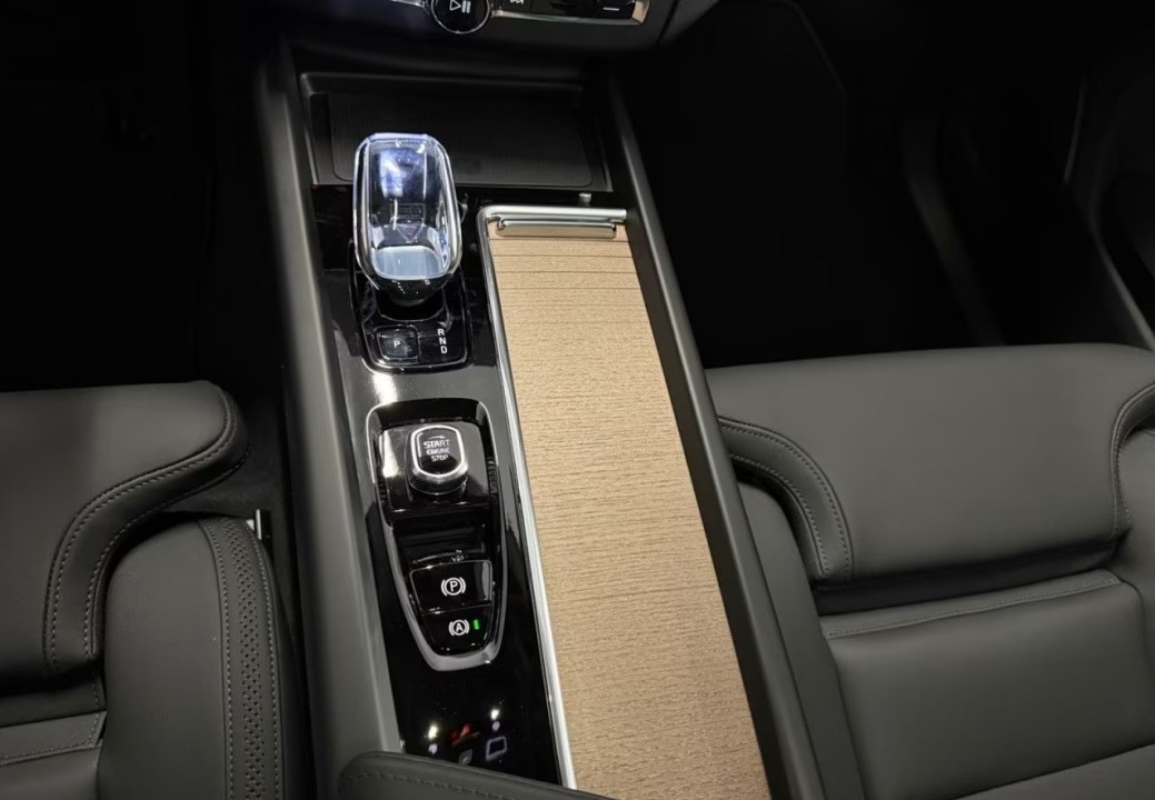 Volvo XC 60 T6 Recharge AWD Plus Bright - foto 12
