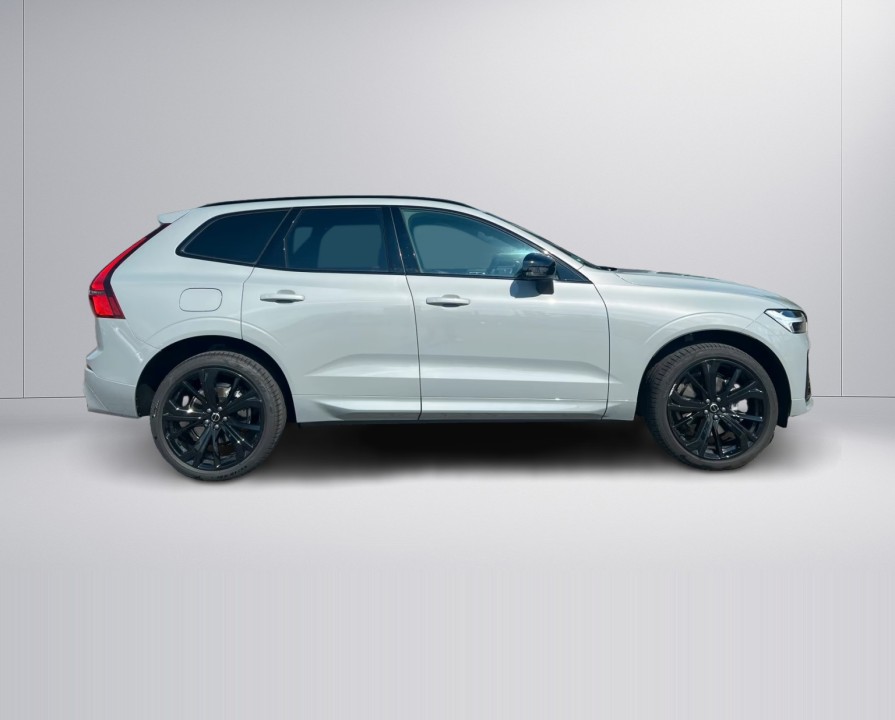 Volvo XC 60 T6 Recharge AWD Plus Dark (2)
