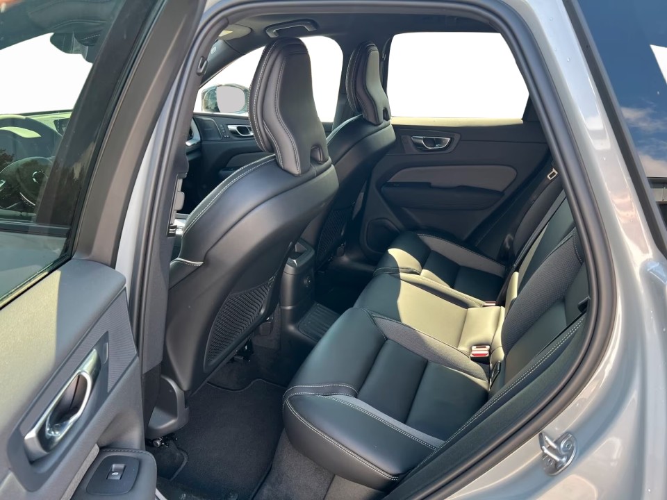 Volvo XC 60 T6 Recharge AWD Plus Dark - foto 20