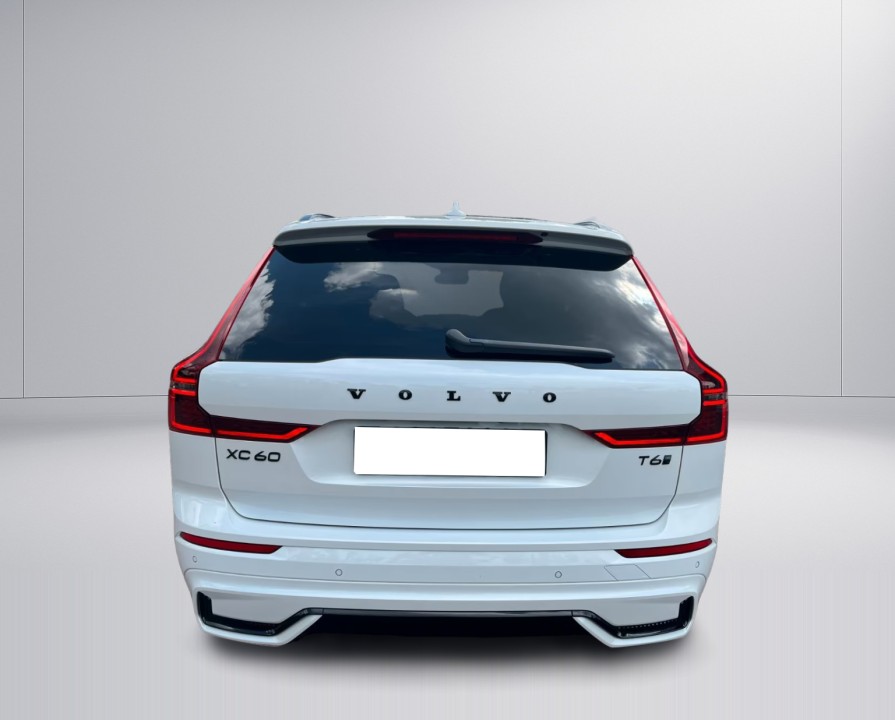 Volvo XC 60 T6 Recharge AWD Plus Dark (4)