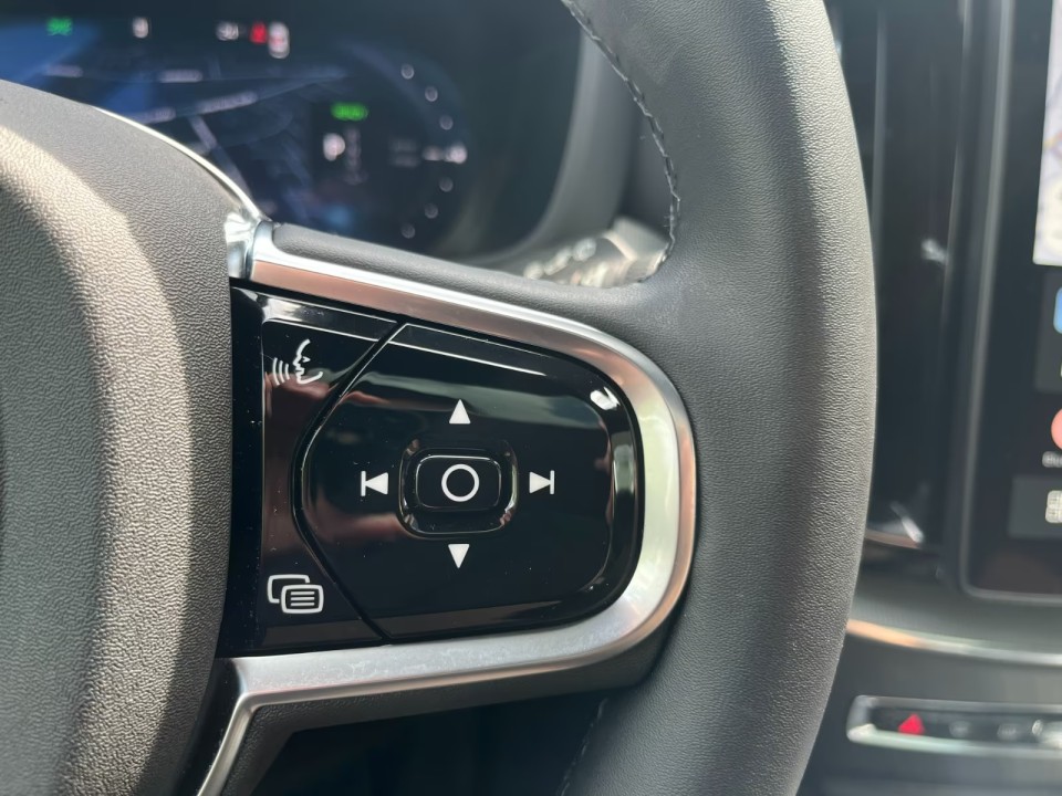 Volvo XC 60 T6 Recharge AWD Plus Dark - foto 15