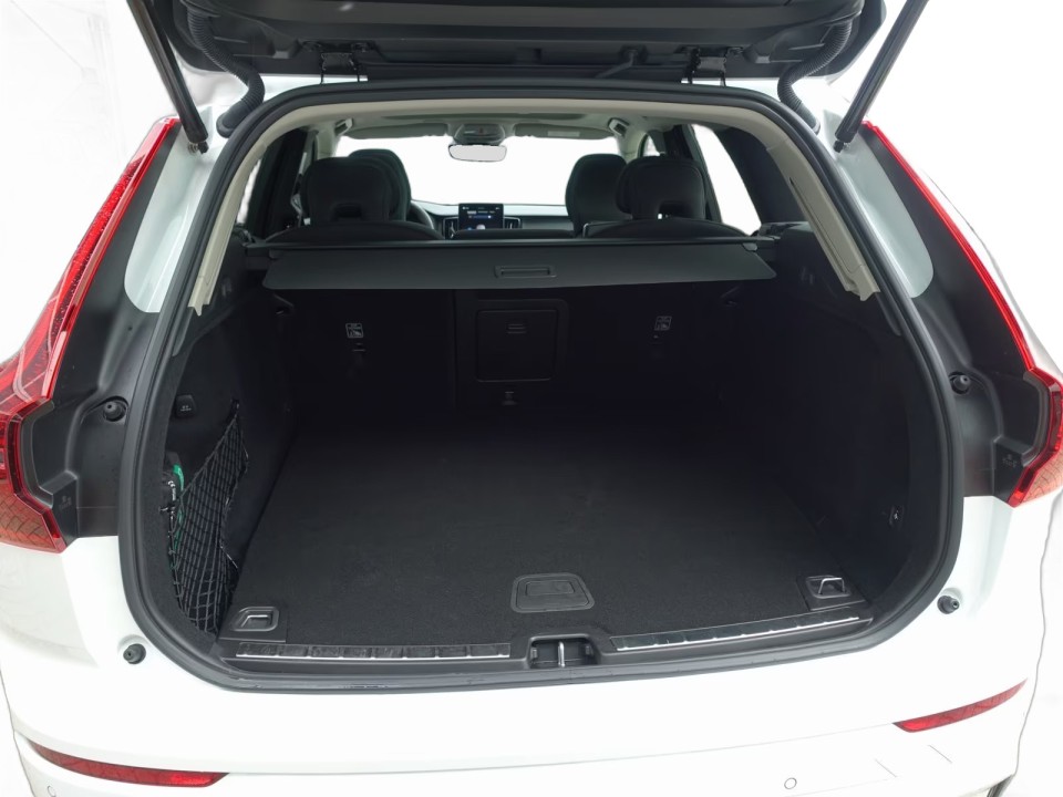 Volvo XC 60 T6 Recharge AWD Plus Dark - foto 24