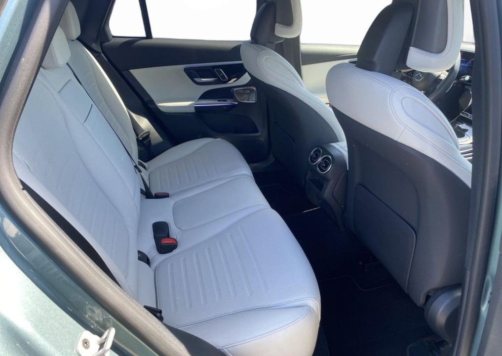Mercedes-Benz GLC 400e 4MATIC - foto 12
