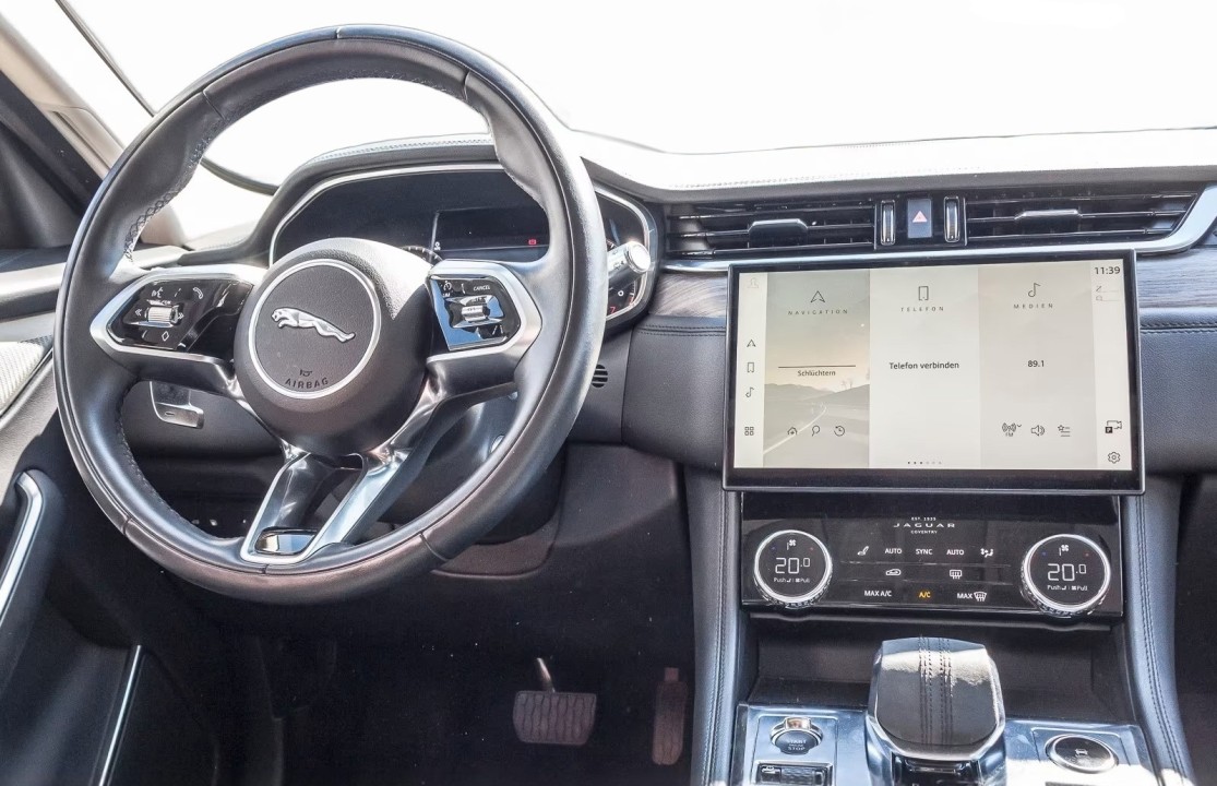 Jaguar F-Pace P400e AWD - foto 9
