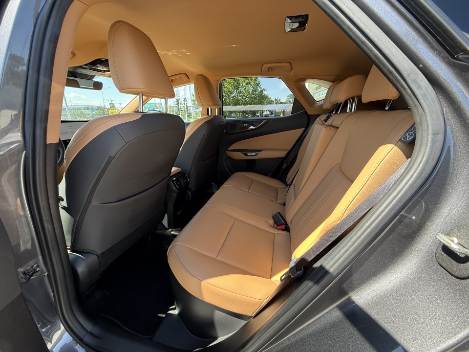 Lexus Seria NX 450h+ AWD - foto 14