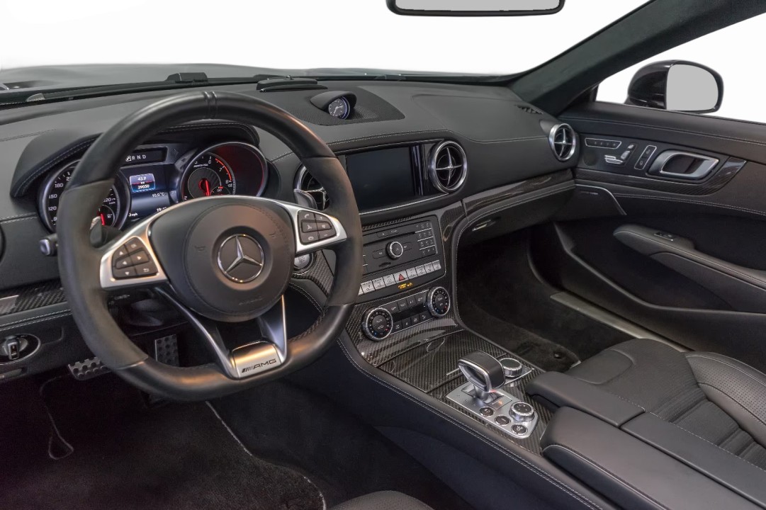 Mercedes-Benz SL 63 AMG - foto 11