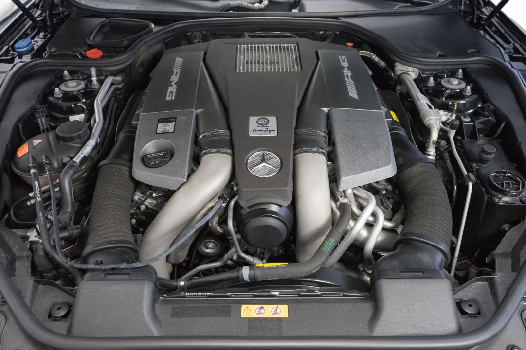Mercedes-Benz SL 63 AMG - foto 17