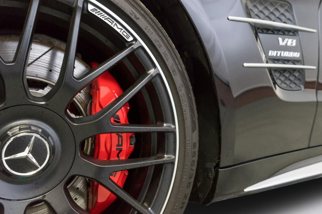 Mercedes-Benz SL 63 AMG - foto 19