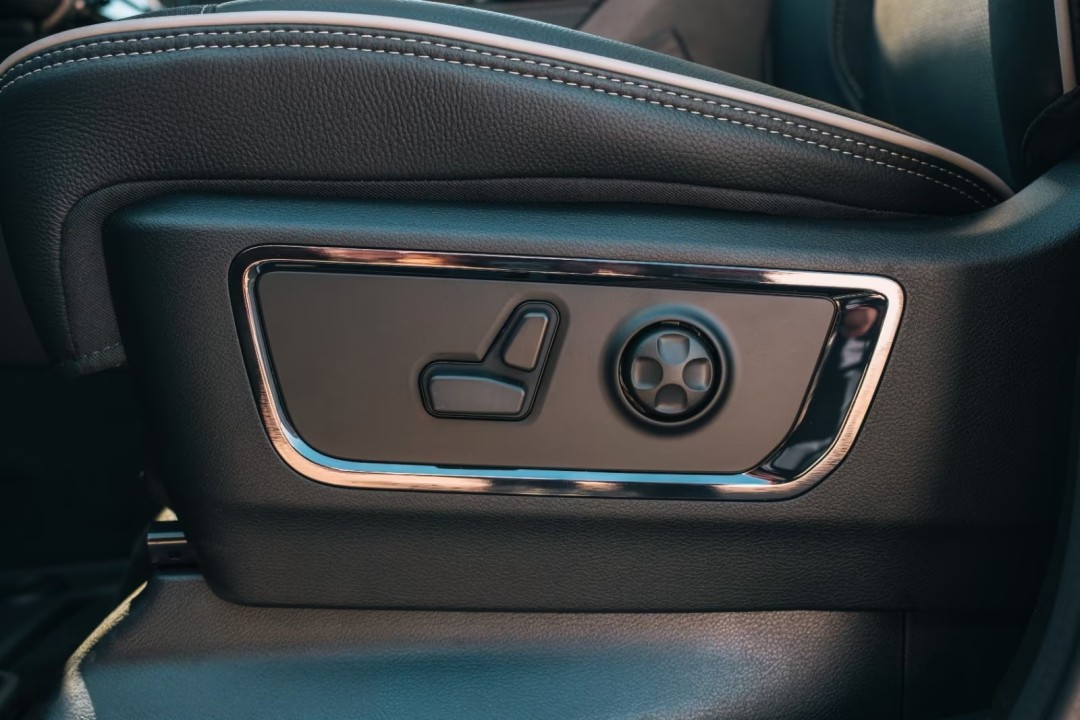 Dodge RAM 1500 Limited - foto 32
