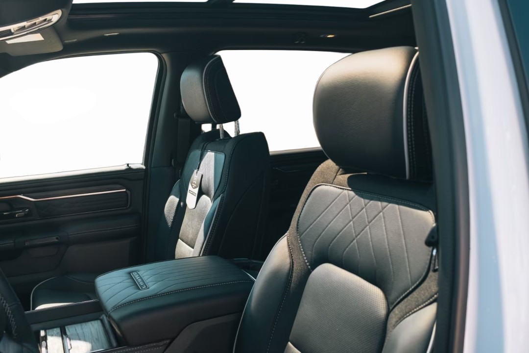 Dodge RAM 1500 Limited - foto 25