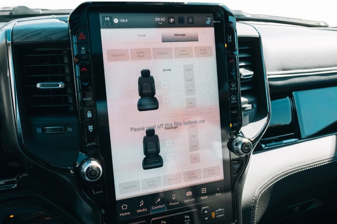 Dodge RAM 1500 Limited - foto 17
