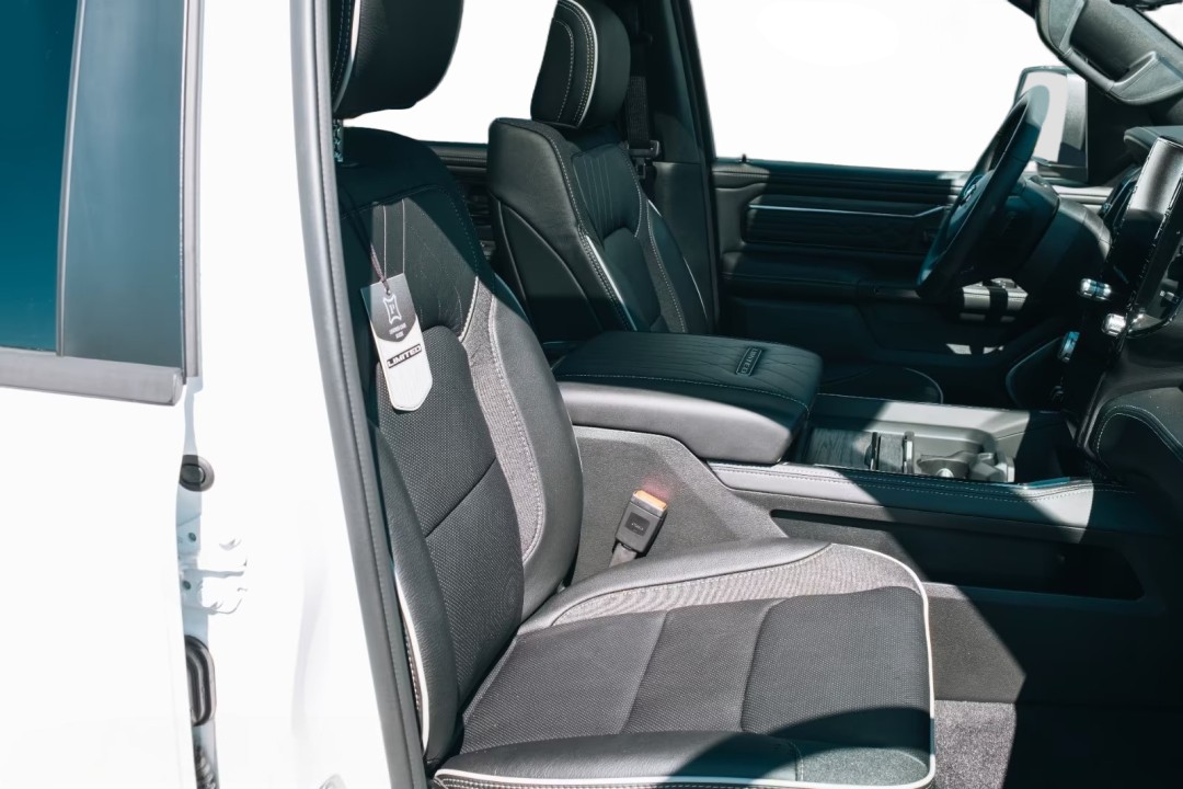 Dodge RAM 1500 Limited - foto 11
