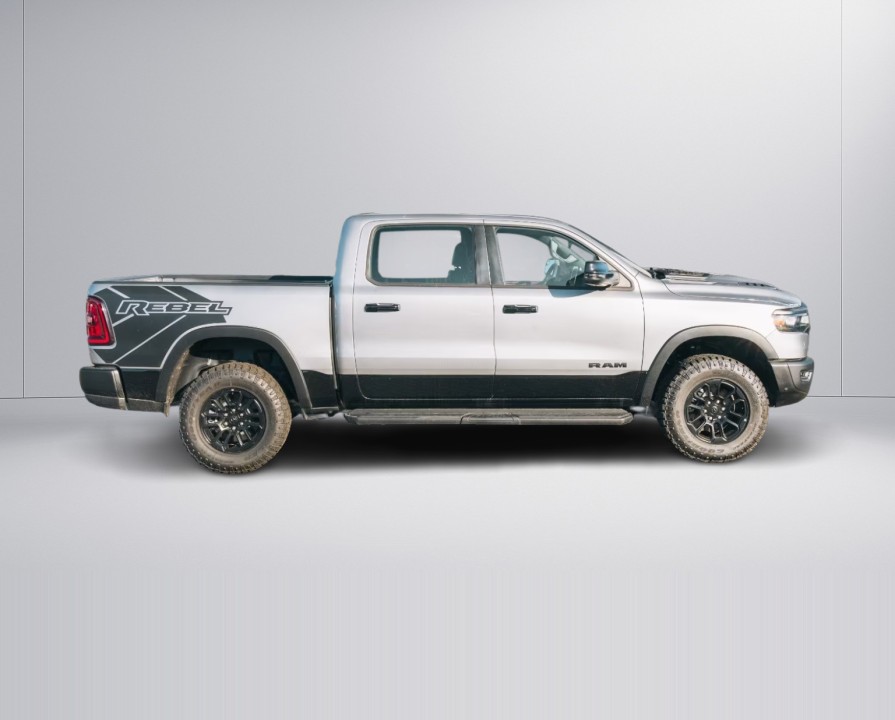 Dodge RAM 1500 Rebel (2)