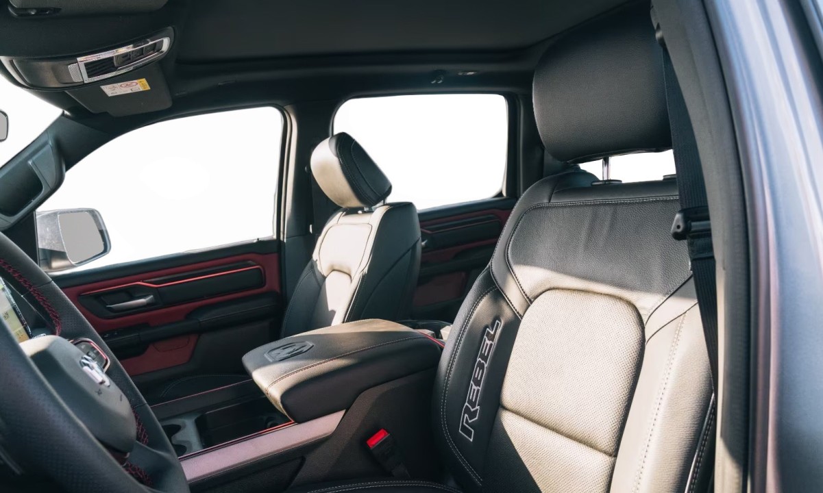 Dodge RAM 1500 Rebel - foto 10